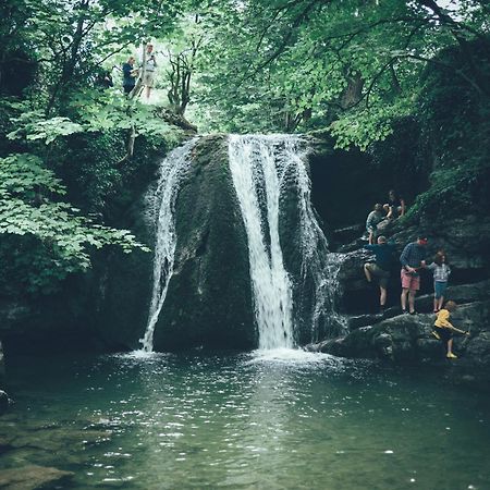 Central Malham, Sleeps 2, Private Hot Tub, Yoga Studio Esterno foto